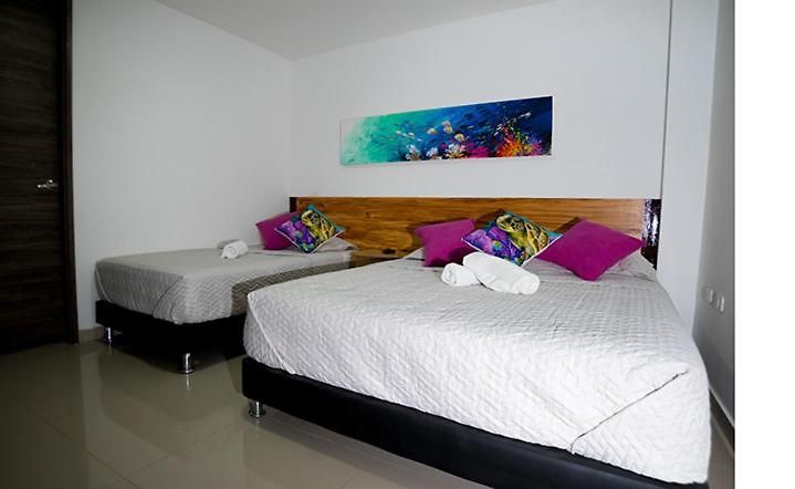 Fantastic House 4*