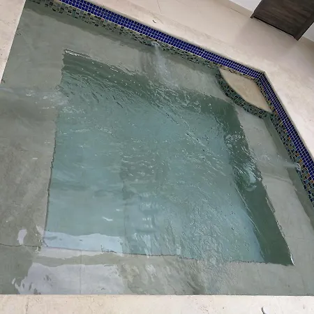 Fantastic House Hotel